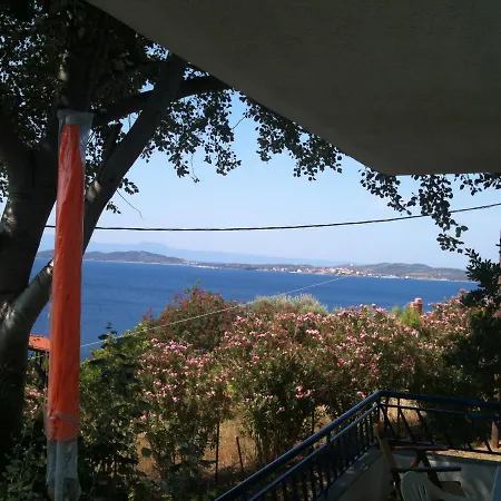 Apartment Leonidas *